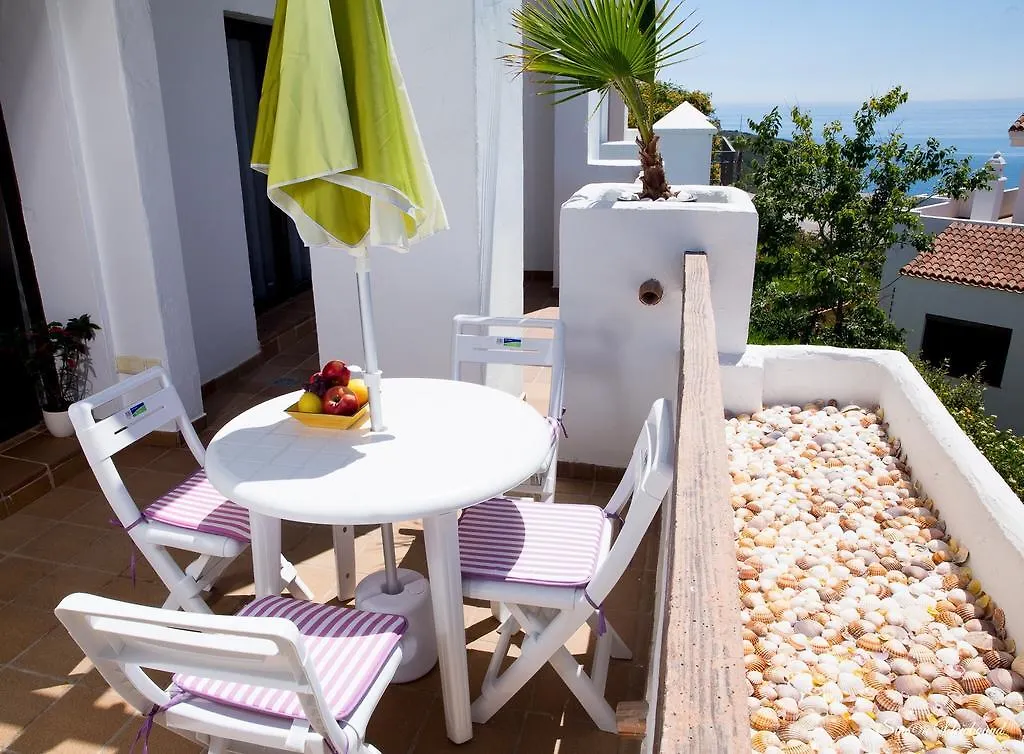 Apartment Sea View Alcaidesa 2 Beds Golf & Beach 0*,  Spain